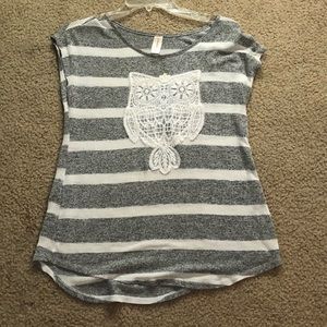 Gray and white owl t